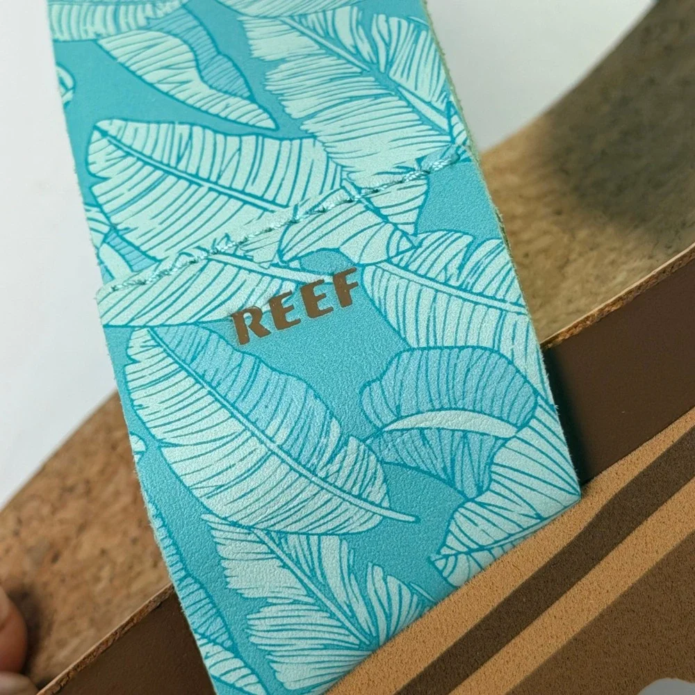 NEW Reef Cushion Vista Hi Platform Sandal Womens 9 Aqua Tropical Leaf Print Boho
